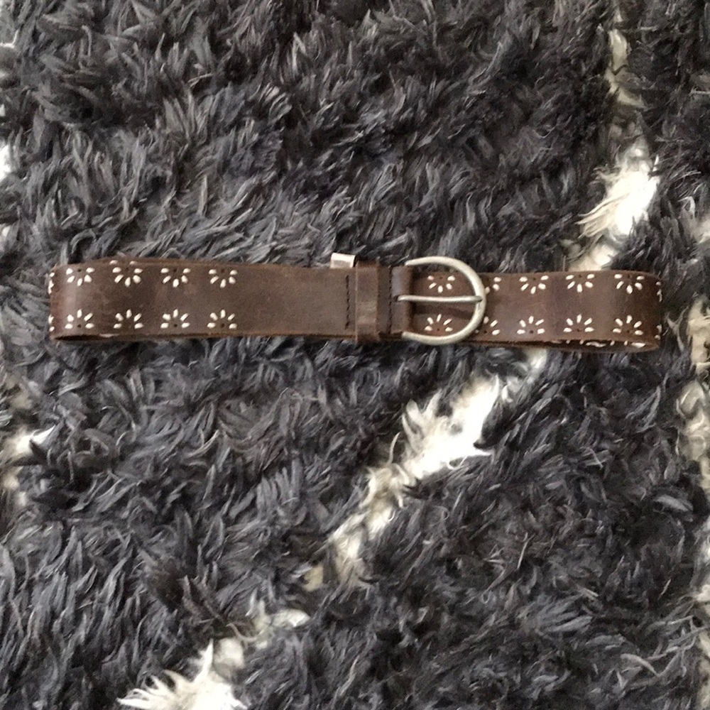 Embroidered belt